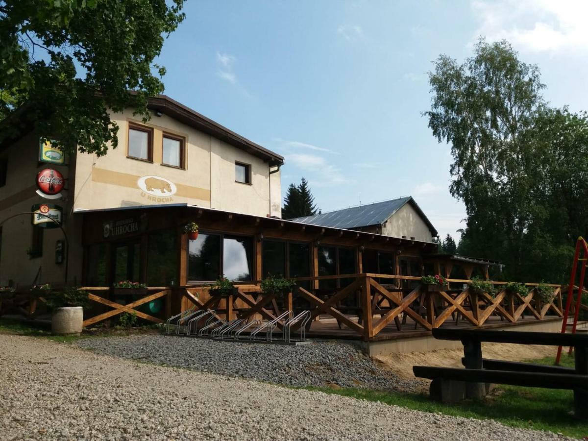 Penzion U Hrocha Lucany nad Nisou Bagian luar foto