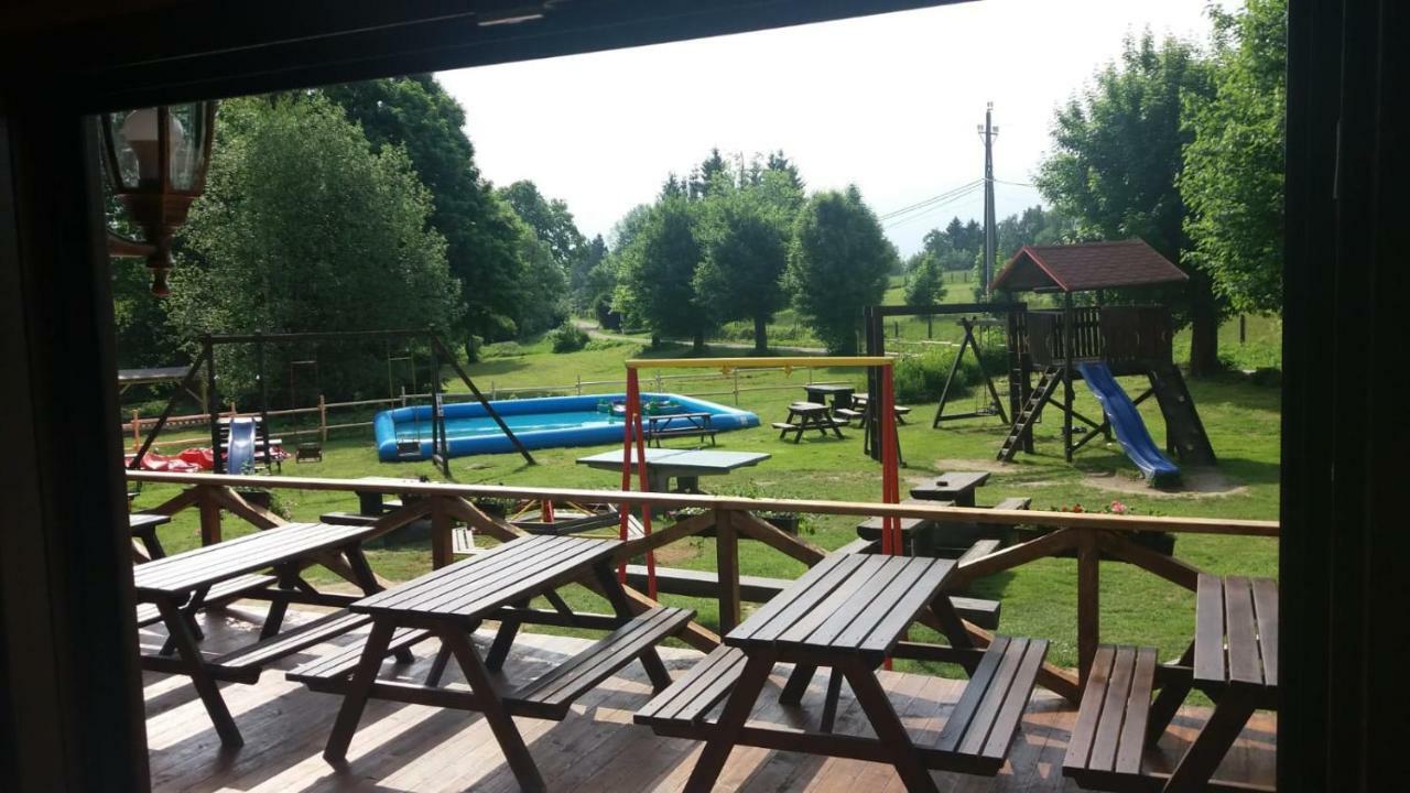 Penzion U Hrocha Lucany nad Nisou Bagian luar foto